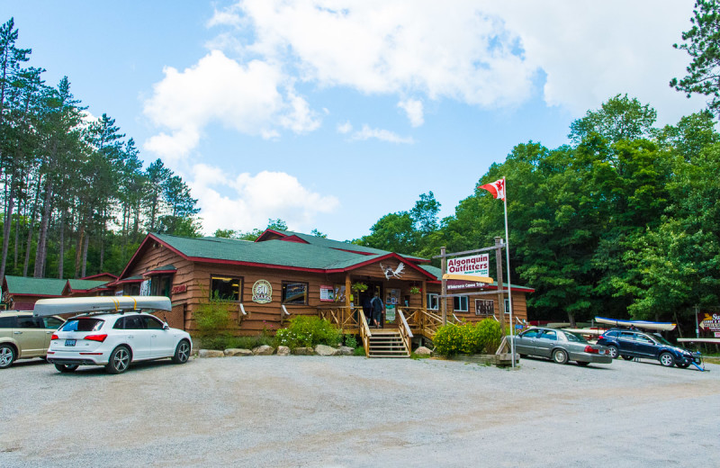 Outfitters at Wolf Den Hostel and Nature Retreat.