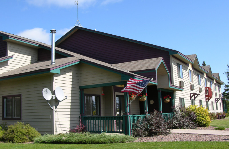 Exterior view of The Mountain Inn at Lutsen.