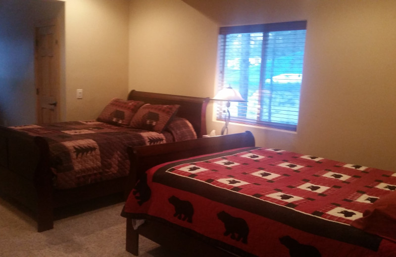 Guest room at Tall Pines Getaway