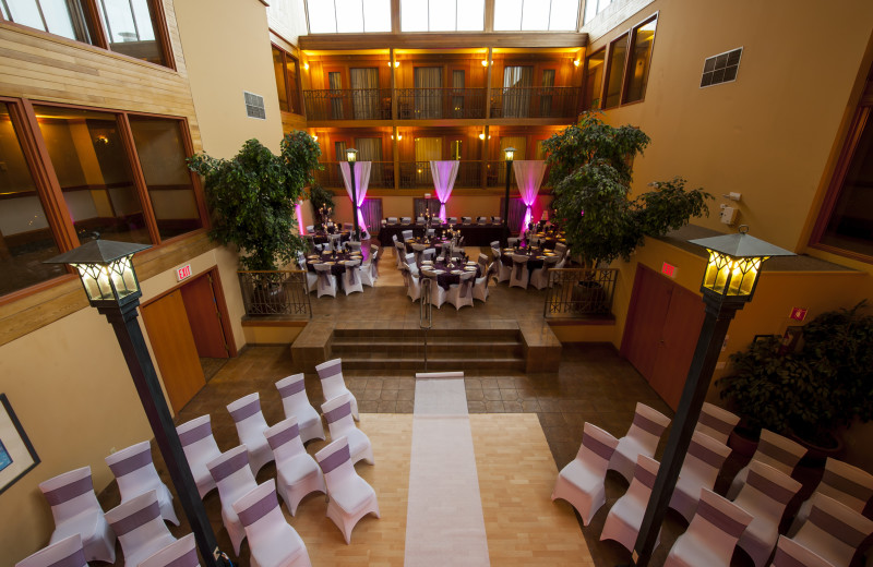 Weddings at Banff Ptarmigan Inn.