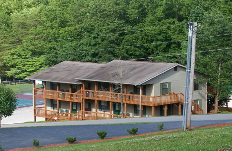 Exterior view of Golden Pond Resort.