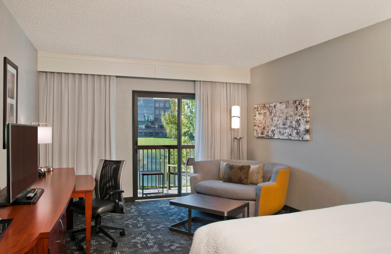 Guest room at Courtyard Charlotte Ballantyne.