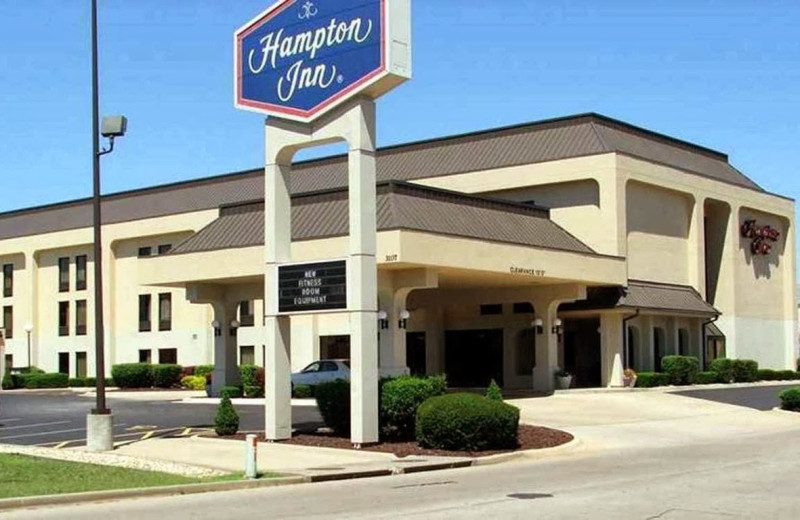 Exterior view of Hampton Inn Joplin.