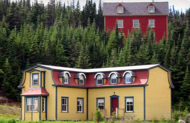 Exterior view of Fishers' Loft Inn by Ship Cove.