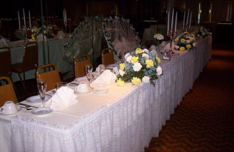 Weddings at Acra Manor Resort.