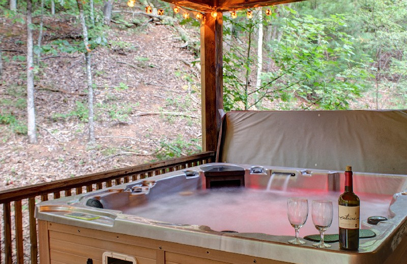 Jacuzzi at Georgia Mountain Rentals.