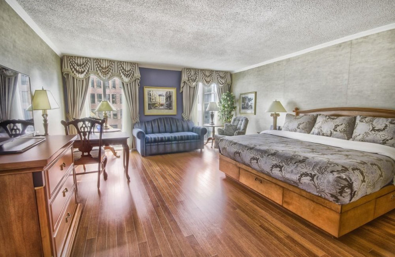 Guest room at Palace Royal Hotel Quebec.