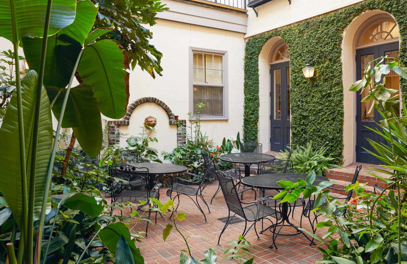 Courtyard at Kings Courtyard Inn.