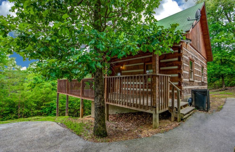 Cabin exterior at TNT Cabin Rentals.