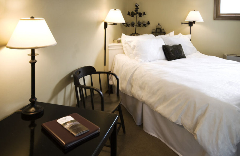 Guest room at Kettle Creek Inn & Restaurant.