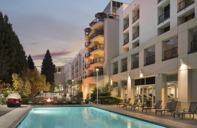 Outdoor pool at San Ramon Marriott.