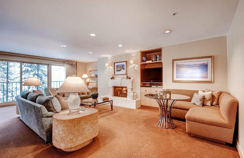 Guest living room at The Galatyn Lodge.