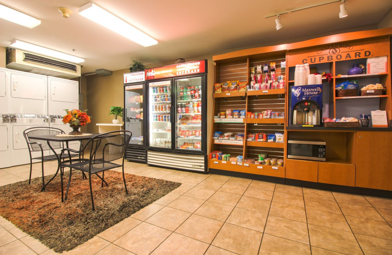 Laundry and snacks at Candlewood Suites St. Louis.