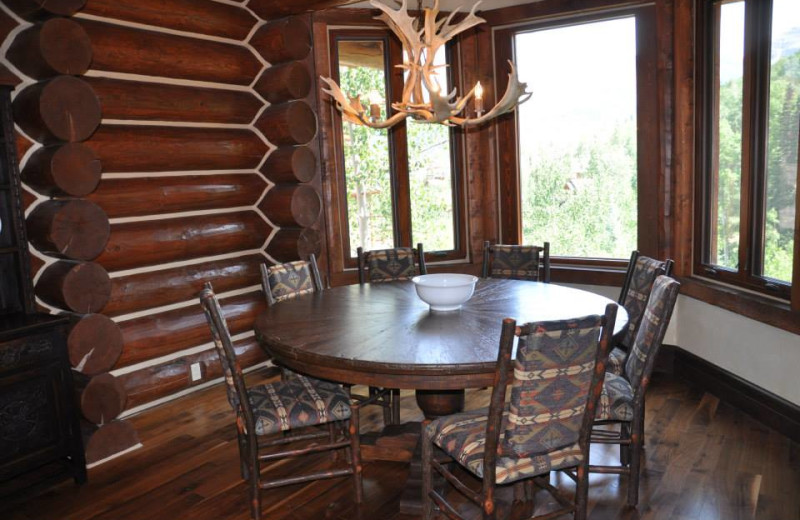 Vacation rental dining room at SilverStar Luxury Properties.