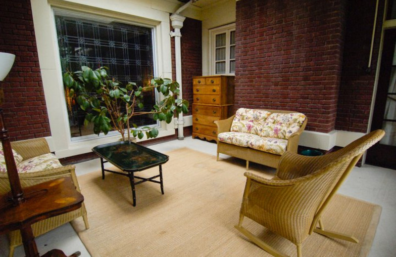 Guest room at Cortland Alumni House.