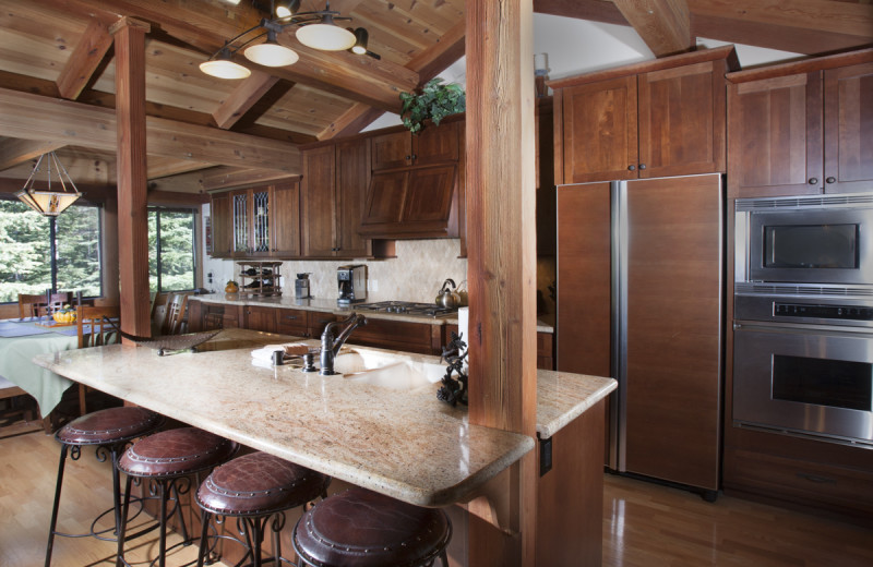 Guest kitchen at Chinquapin.