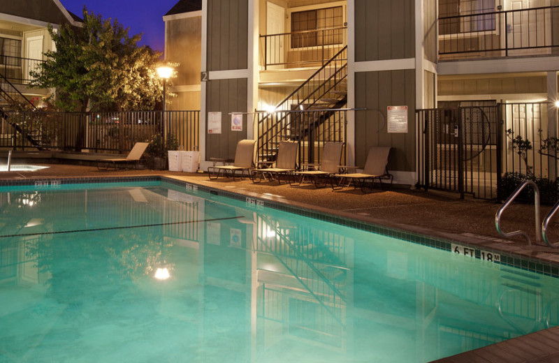 Outdoor Swimming Pool at Quality Inn Petaluma