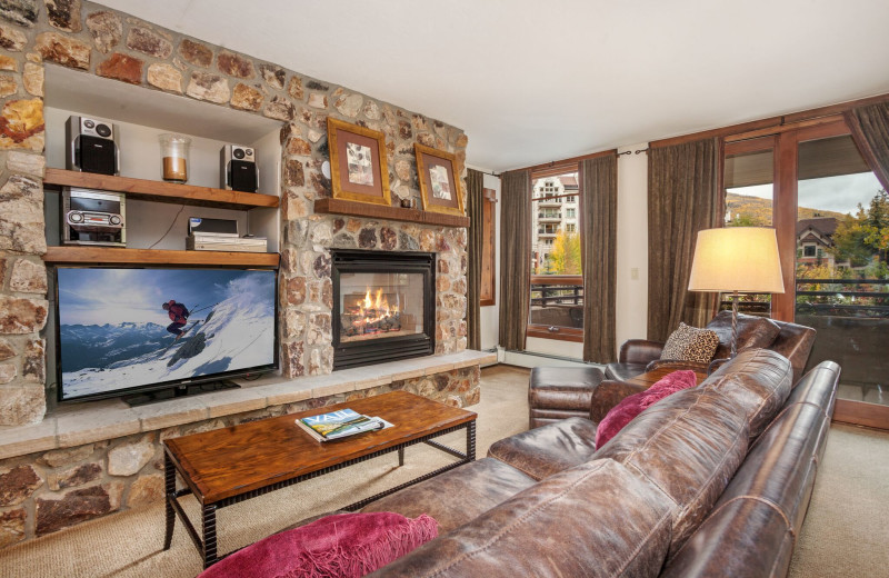 Guest living room at Antlers at Vail.