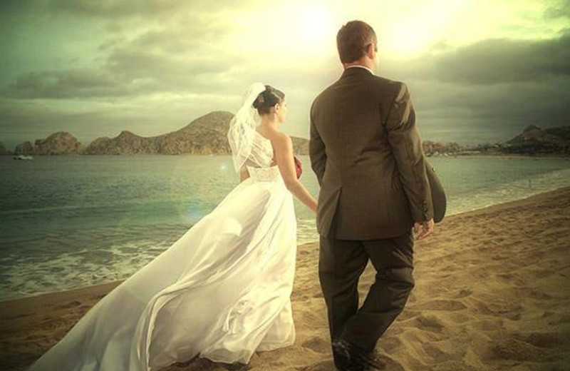 Wedding Couple at Pueblo Bonito Sunset Beach