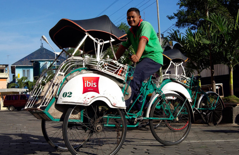 Bike ride at Ibis Malioboro.