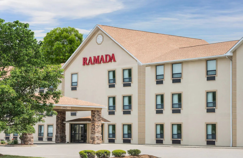 Exterior view of Ramada of Strasburg/Dover.