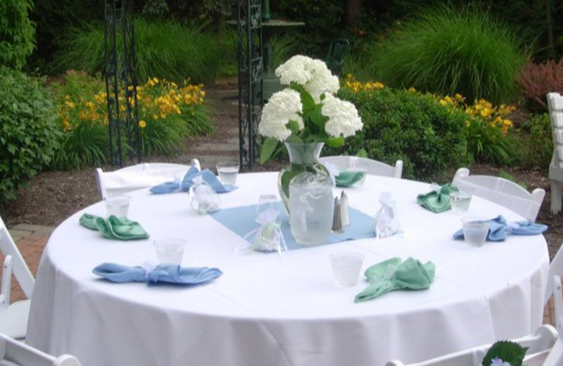 Wedding Services at Hideaway Inn