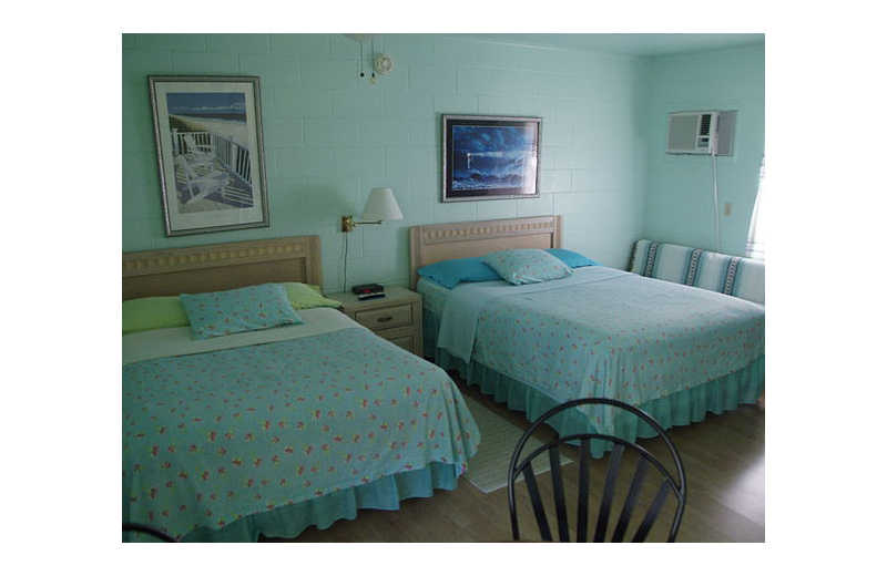 Guest room at Lakeside Lodge on East Lake Buchanon.