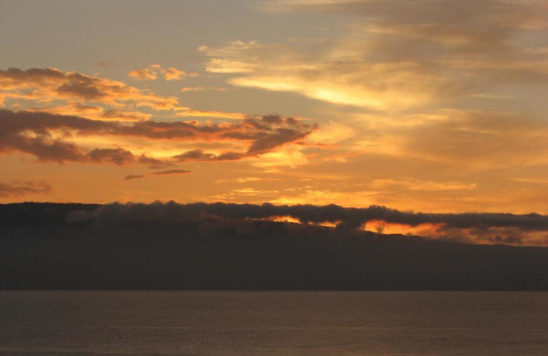 Sunset at Mansard Island Resort & Marina.