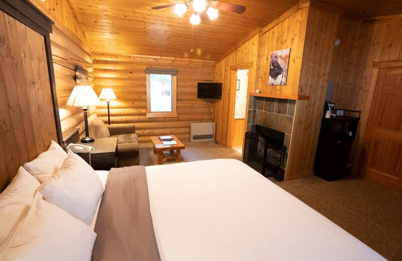 Cabin bedroom at 320 Guest Ranch.