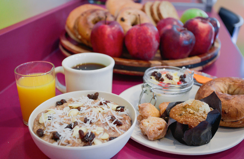 Breakfast at Menlo Park Inn.