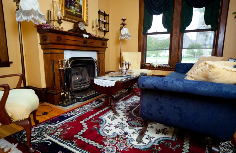 Parlor at 1840 Inn on the Main Bed and Breakfast.