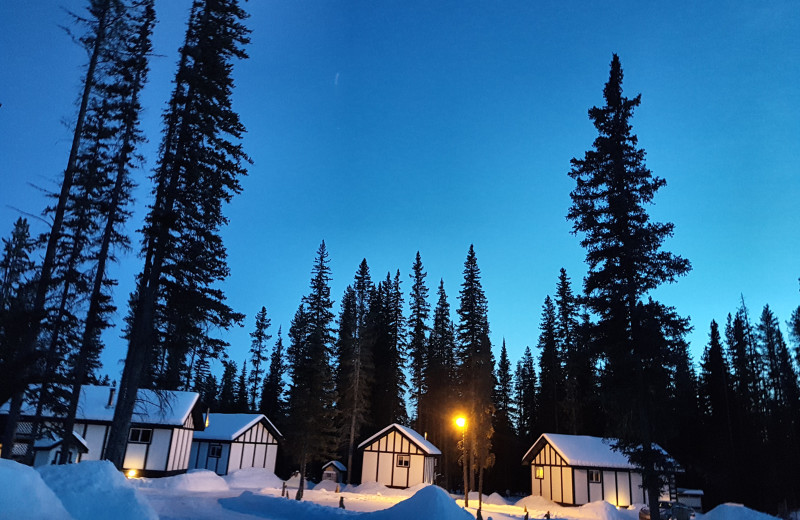 Winter exterior at Expanse Cottages.