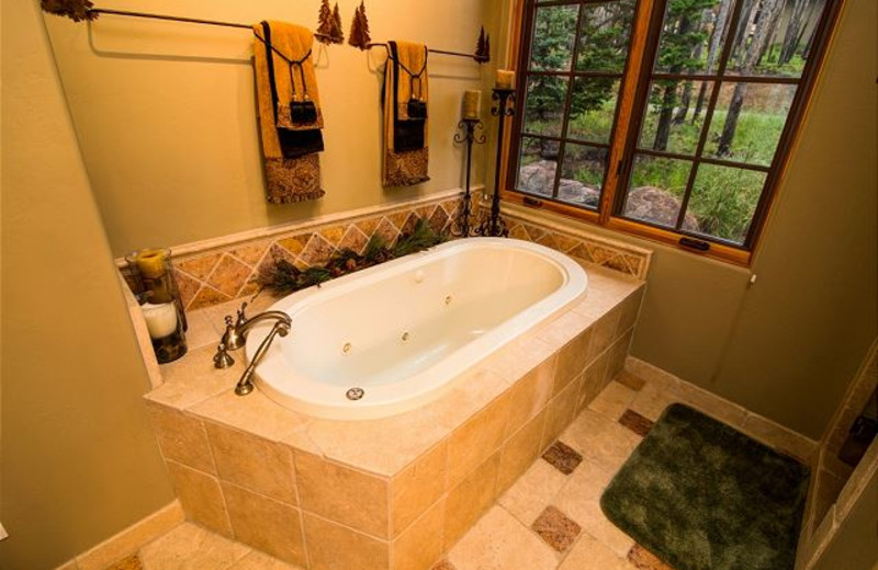 Rental bathroom at Black Diamond Vacation Rentals.