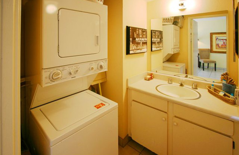 Vacation rental laundry room at Maui Vacation Rentals.