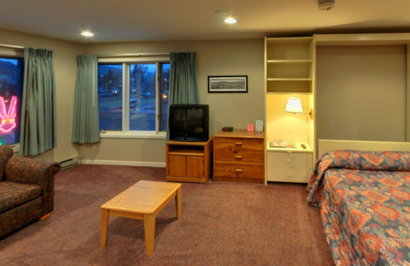 Guest room at Rabbit Ears Motel.