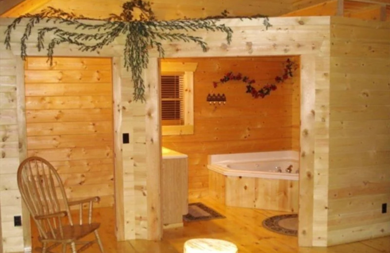 Cabin hot tub at Pine Ridge Log Cabins.