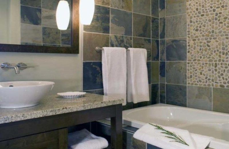 Cottage bathroom at Mayne Island Resort and Spa.