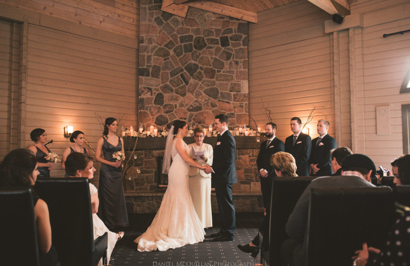 Wedding ceremony at Oakwood Resort.