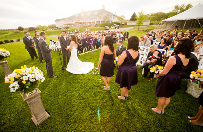Weddings at Inns of Geneva National.