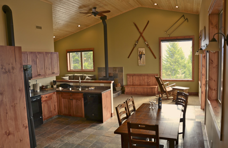 Rental living room at Cedar House Restaurant & Chalets.