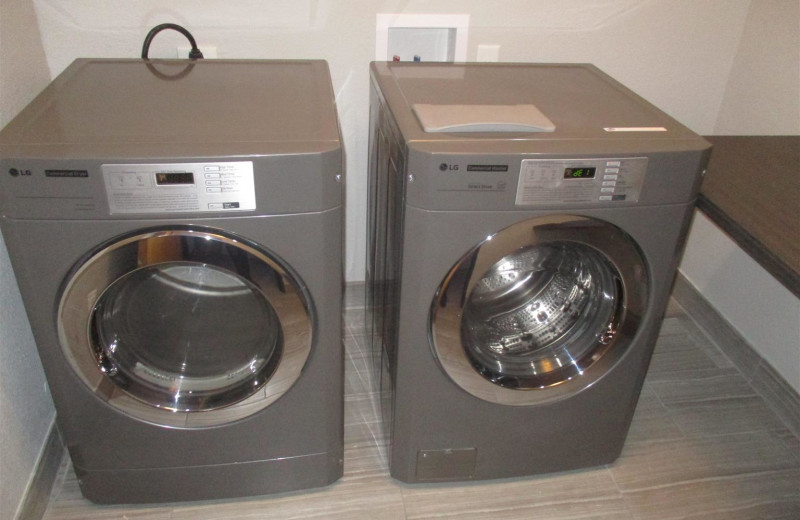 Laundry room at BEST WESTERN Plus Lampasas.