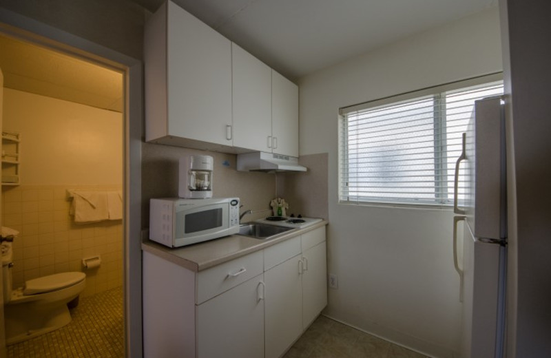 Guest kitchen at Waikiki Oceanfront Inn.