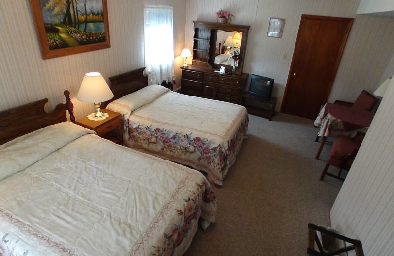 Guest bedroom at Crystal Brook Resort.