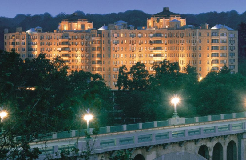 Exterior view of Omni Shoreham Hotel.