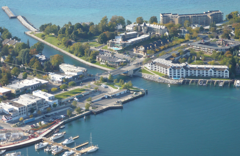 Aerial view of Edgewater Inn on the Harbor.