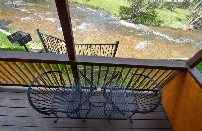 Guest balcony at Murphy's River Lodge.