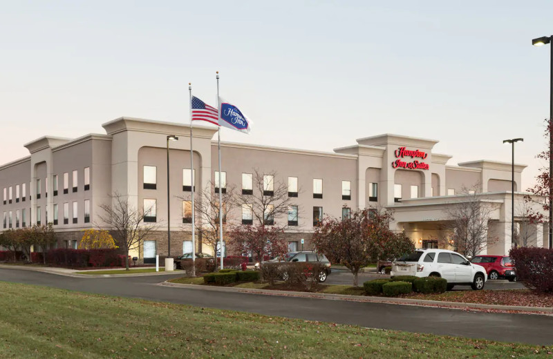 Exterior view of Hampton Inn 