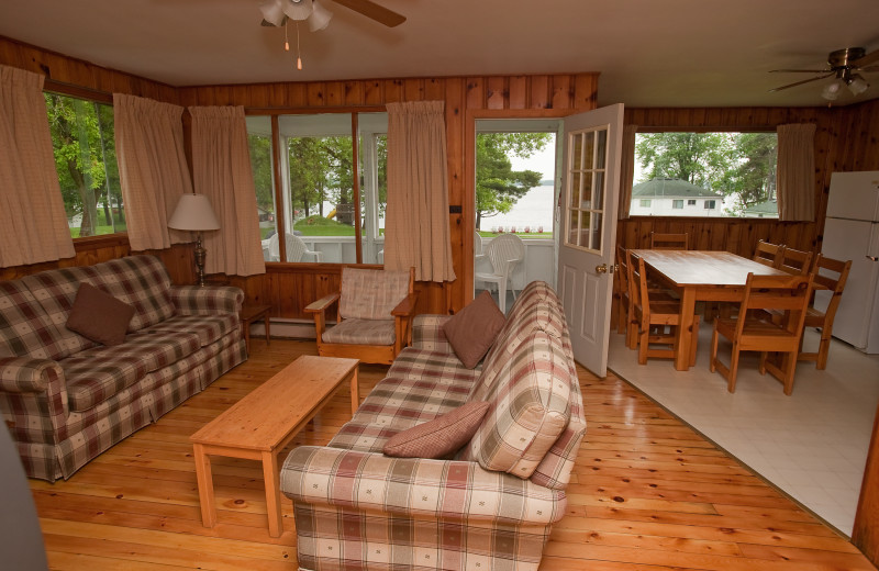 Cottage living room at Scotsman Point Cottage Resort. 