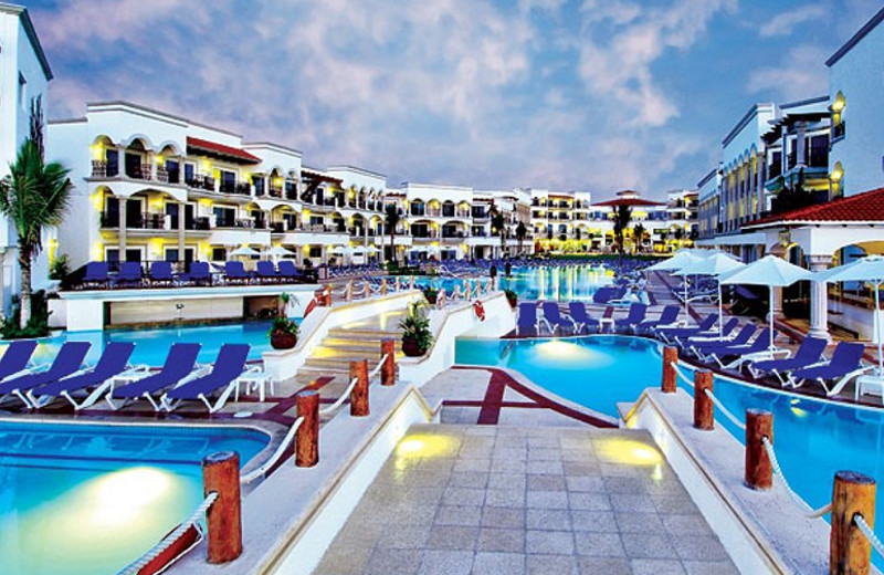 Exterior view of Royal Luxury Playa Del Carmen.