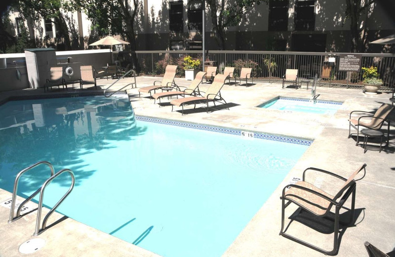 Outdoor pool at Hampton Inn Seattle - Southcenter.